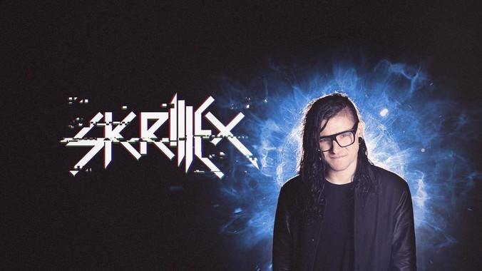 springboot框架中一个controller类可以调用多个service类吗？